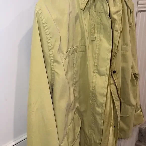 🔥🔥FIRE SALE 🔥🔥EUC BLU PEPPER lime wind jacket - Picture 2 of 11
